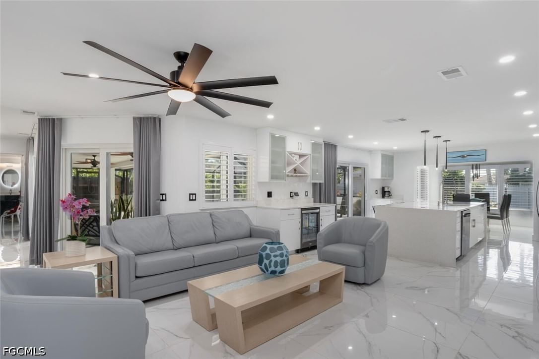 1026 S Town And River Drive, Fort Myers, FL 33919 photo 3