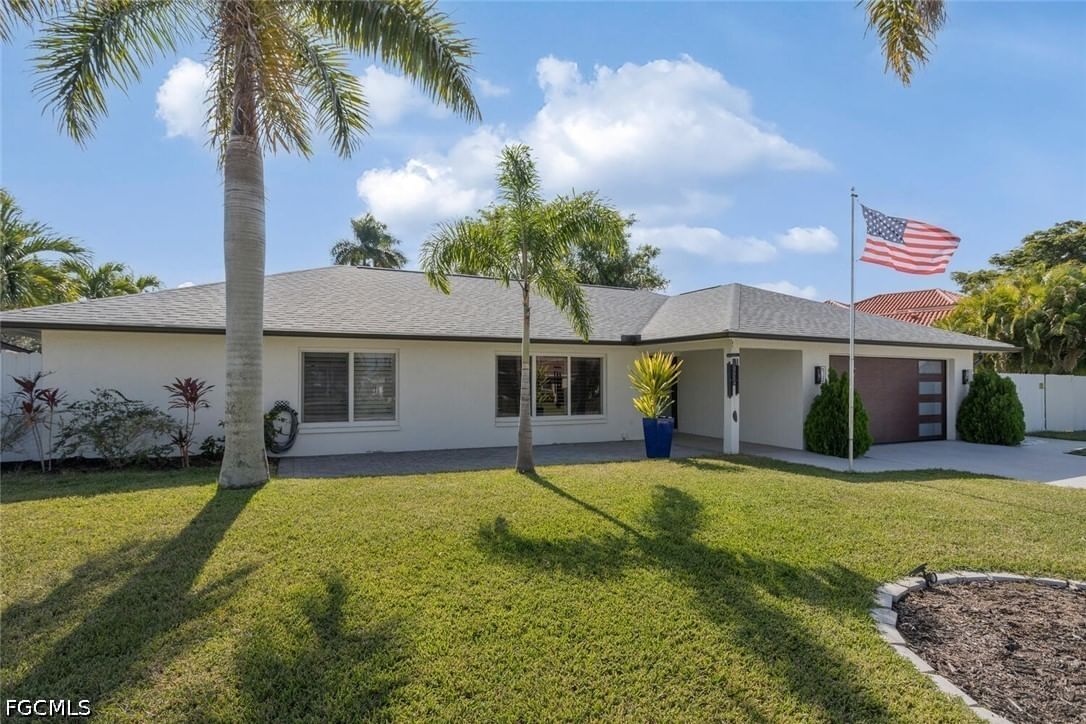 1026 S Town And River Drive, Fort Myers, FL 33919 photo 4