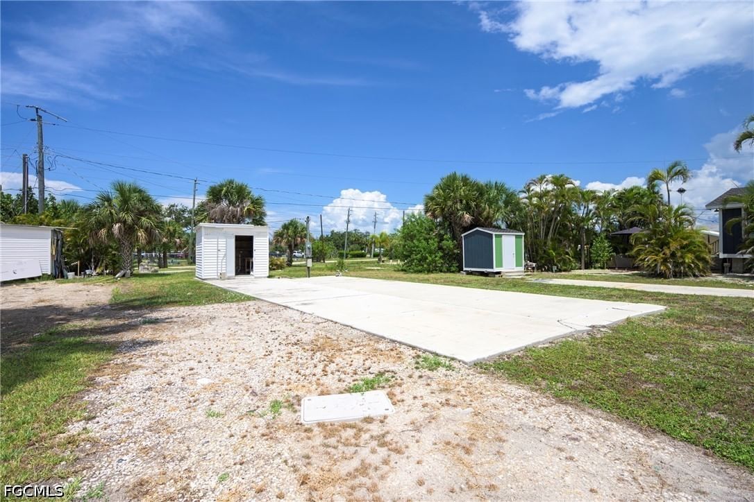 47 Oyster Bay Lane, Fort Myers Beach, FL 33931 photo 4
