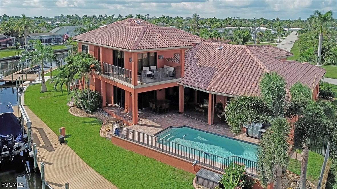 447 Avalon Drive, Cape Coral, FL 33904 photo 5