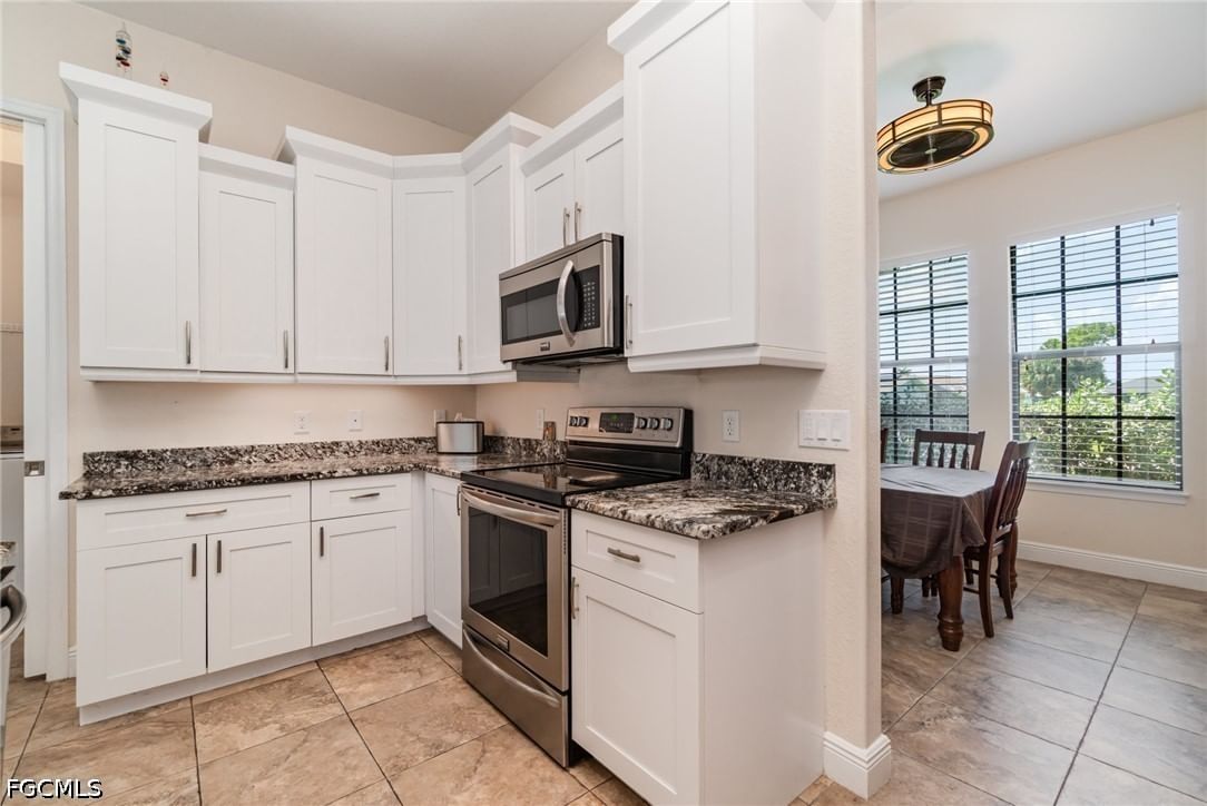 3137 SE 8th Avenue, Cape Coral, FL 33904 photo 5