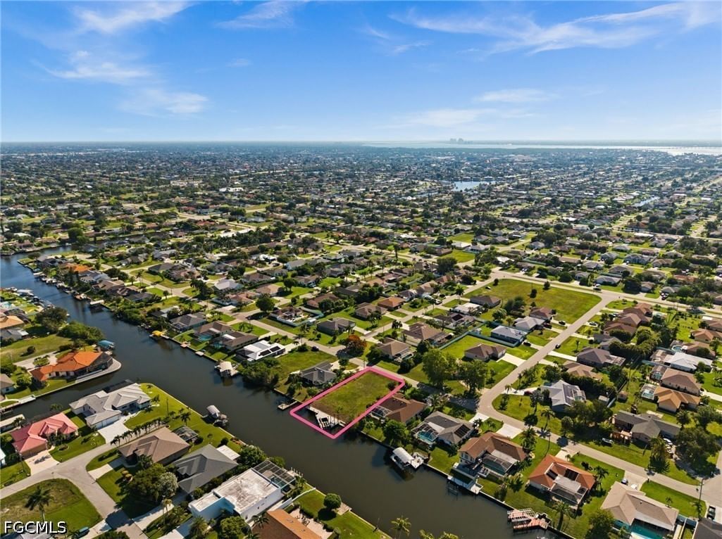 3022 SE 6th Avenue, Cape Coral, FL 33904 photo 4