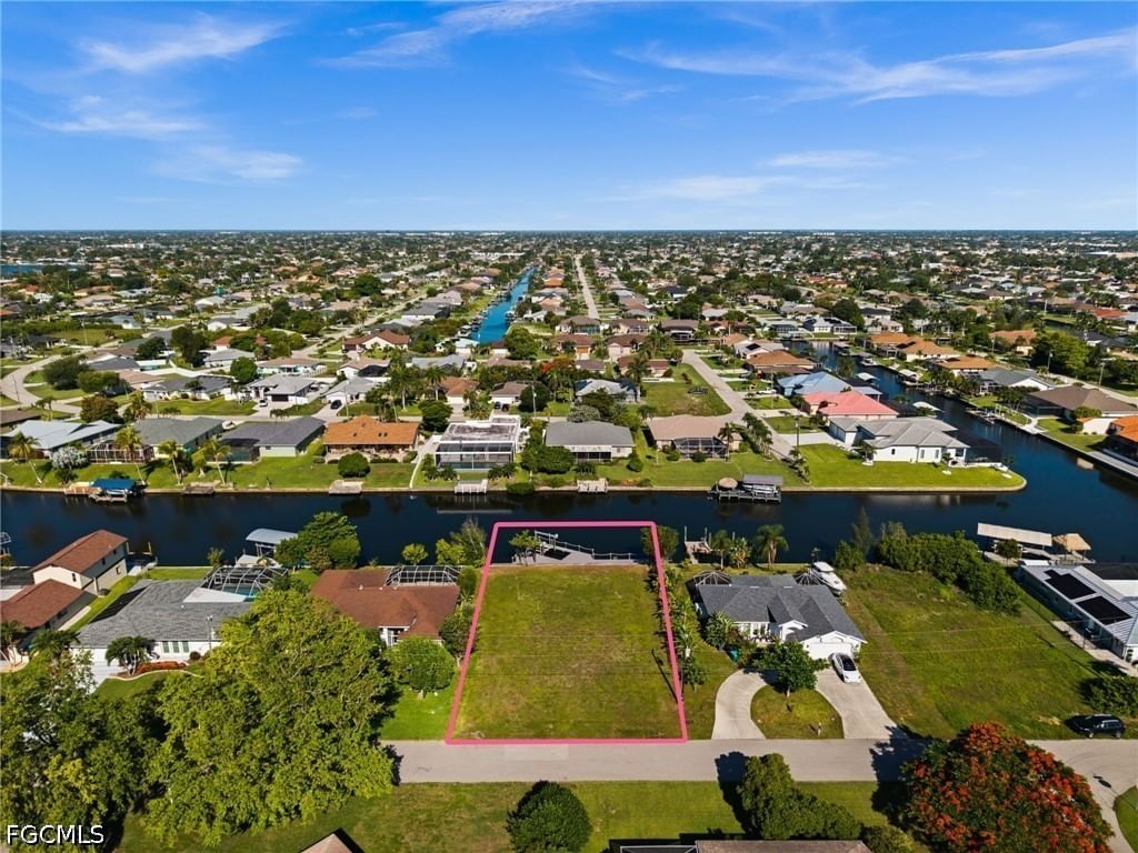 3022 SE 6th Avenue, Cape Coral, FL 33904 photo 5
