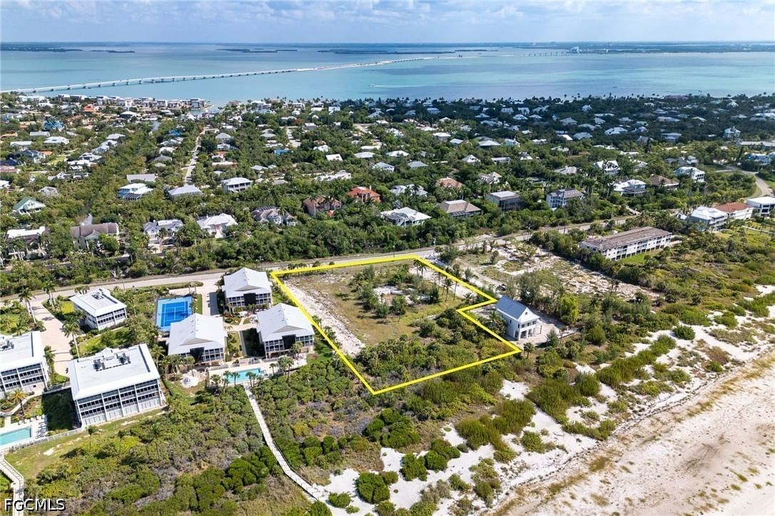 555 E Gulf Drive, Sanibel, FL 33957 photo 4
