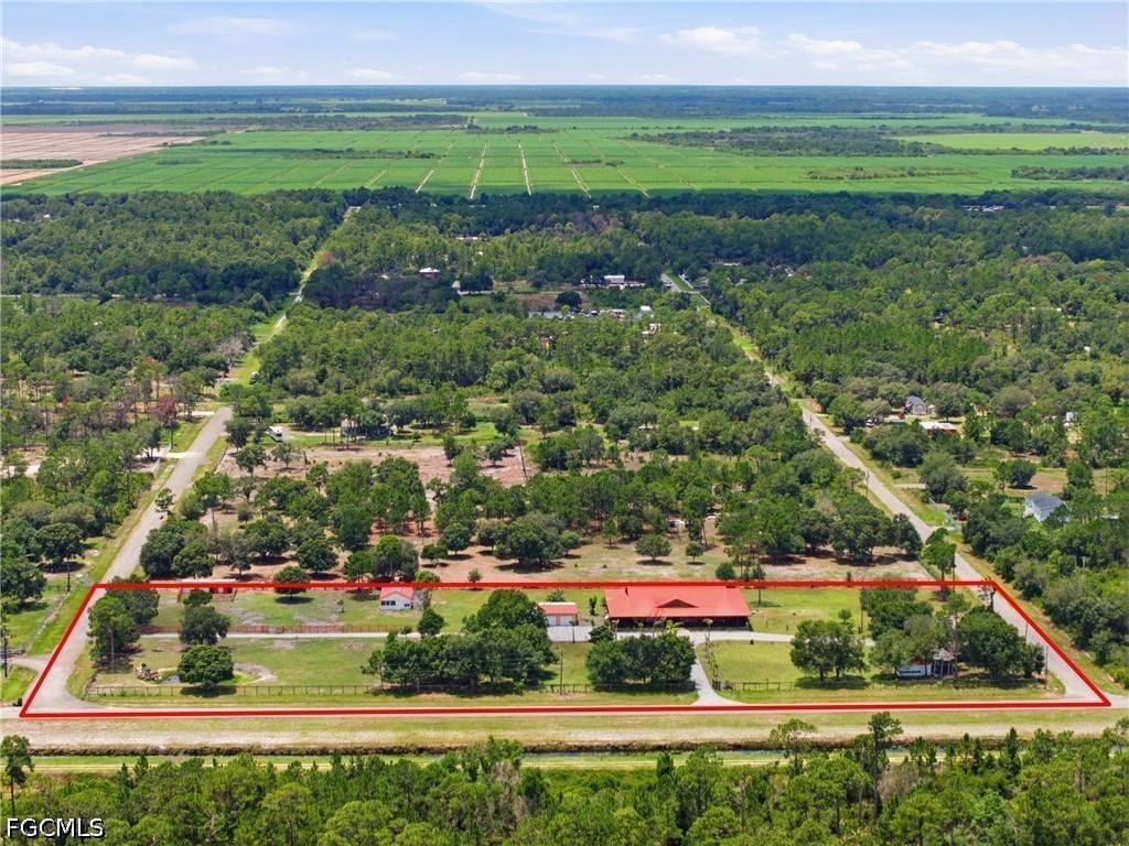 842 Hunting Club Avenue, Clewiston, FL 33440 photo 2