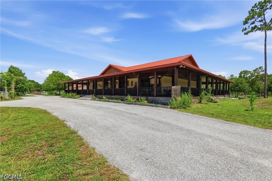 842 Hunting Club Avenue, Clewiston, FL 33440 photo 4