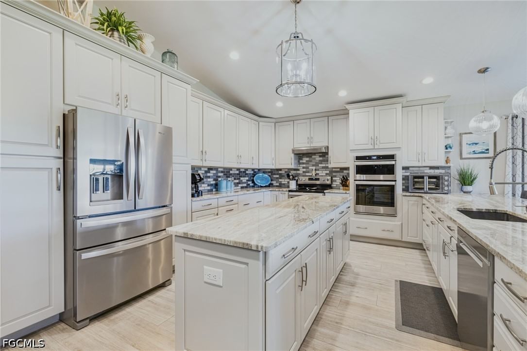 1203 N Brandywine Circle, Fort Myers, FL 33919 photo 5