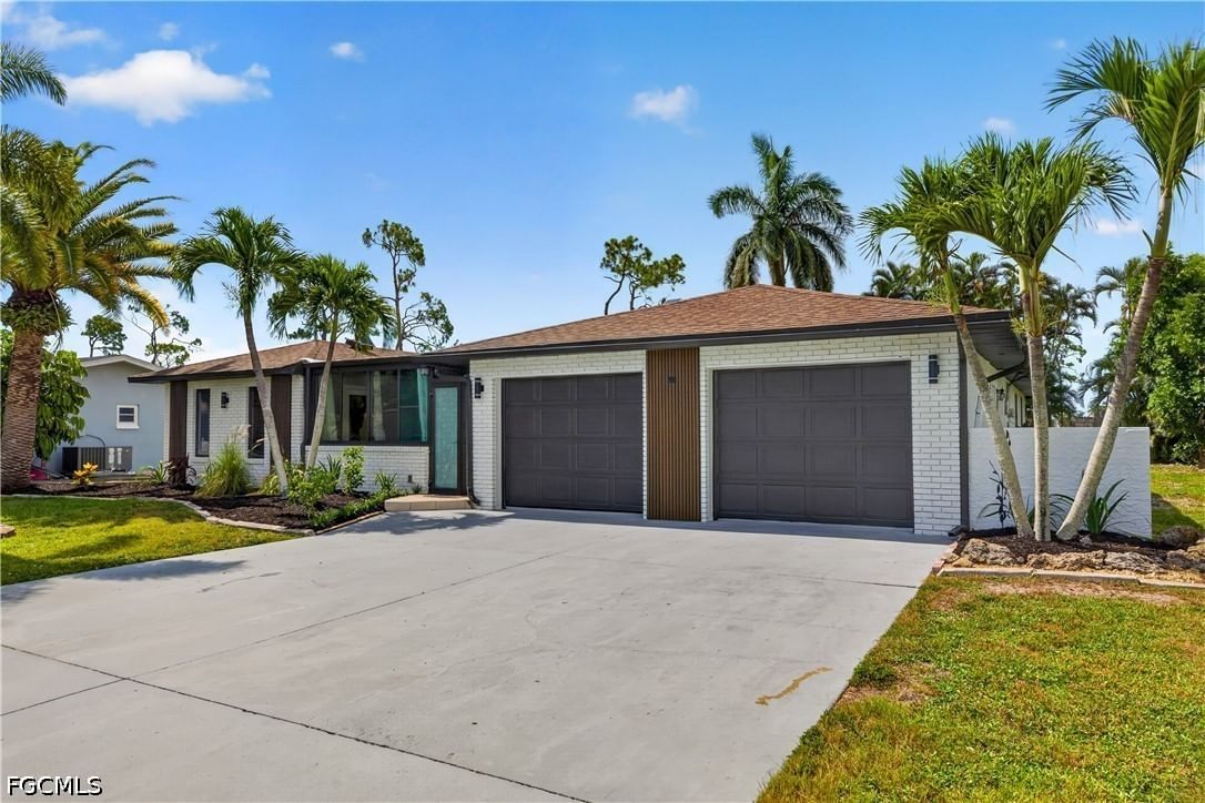 1229 SW 21st Terrace, Cape Coral, FL 33991 photo 2