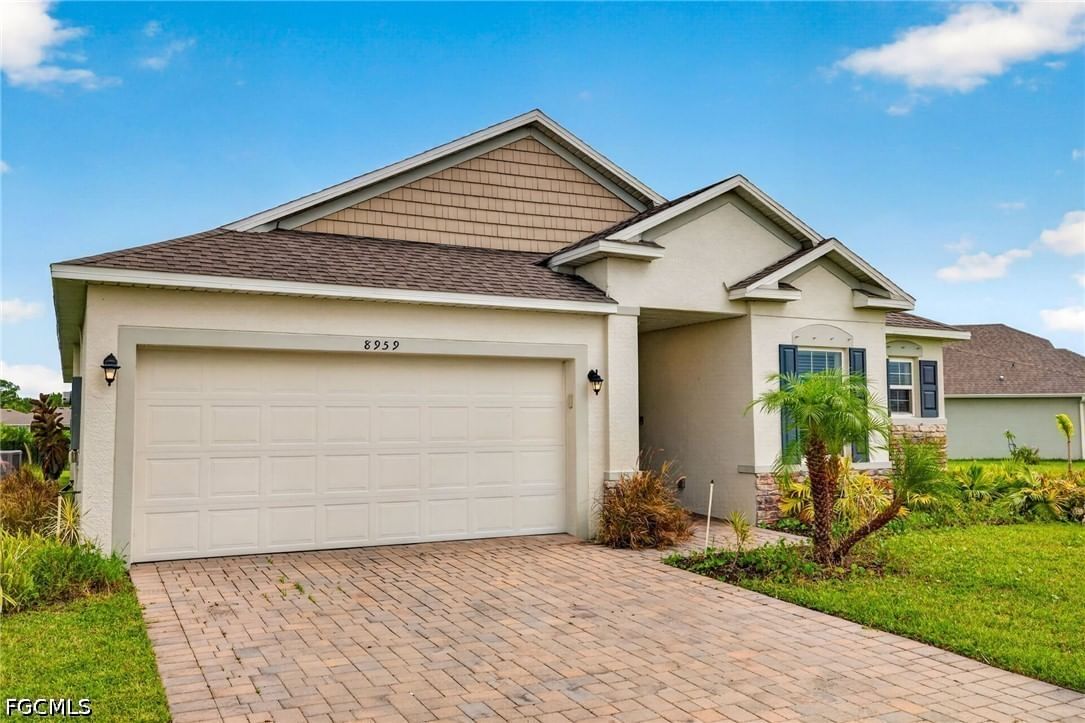8959 Cascade Price Circle, North Fort Myers, FL 33917 photo 2
