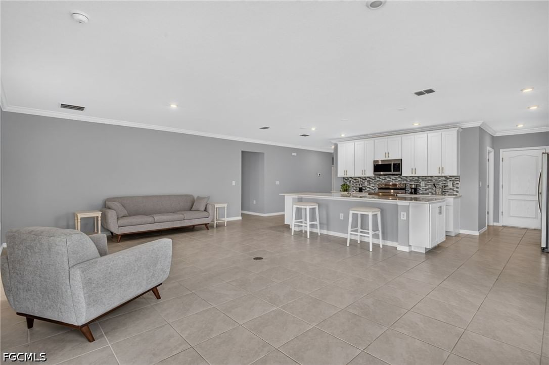 8959 Cascade Price Circle, North Fort Myers, FL 33917 photo 5