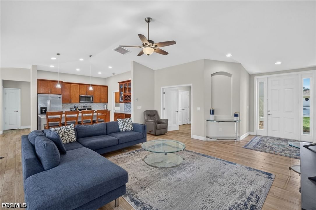 2115 SW 30th Terrace, Cape Coral, FL 33914 photo 4