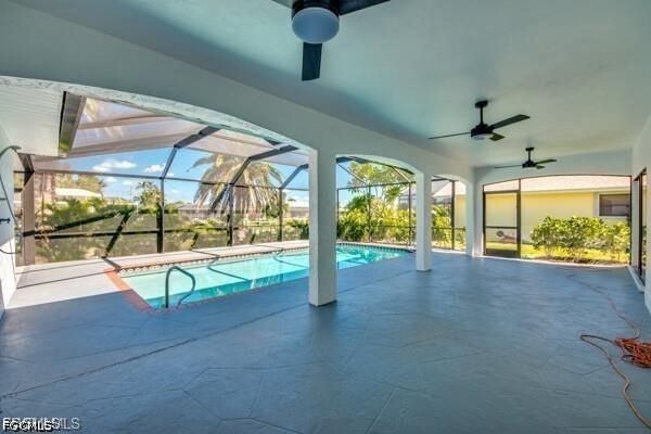 711 SE 33rd Terrace, Cape Coral, FL 33904 photo 2