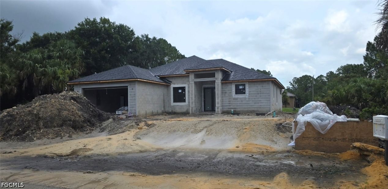 187 VICTORIA Avenue S, Lehigh Acres, FL 33974 photo 2
