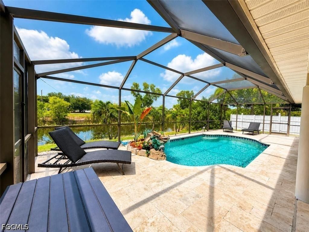 921 SW 5th Terrace, Cape Coral, FL 33991 photo 3
