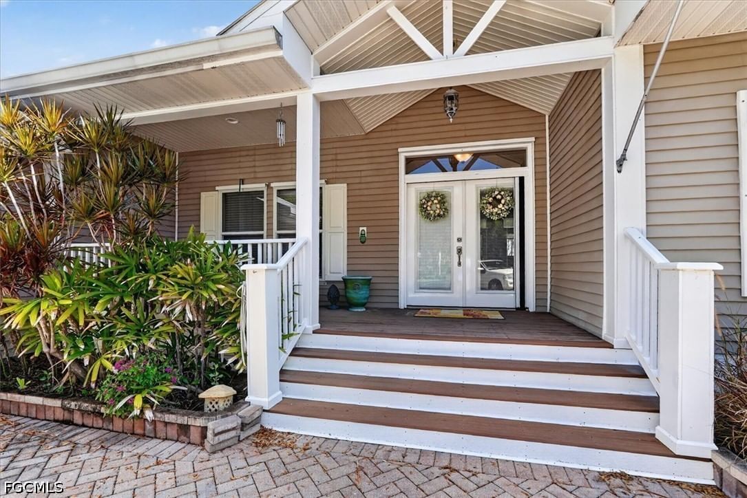 15627 Caloosa Creek Circle, Fort Myers, FL 33908 photo 2