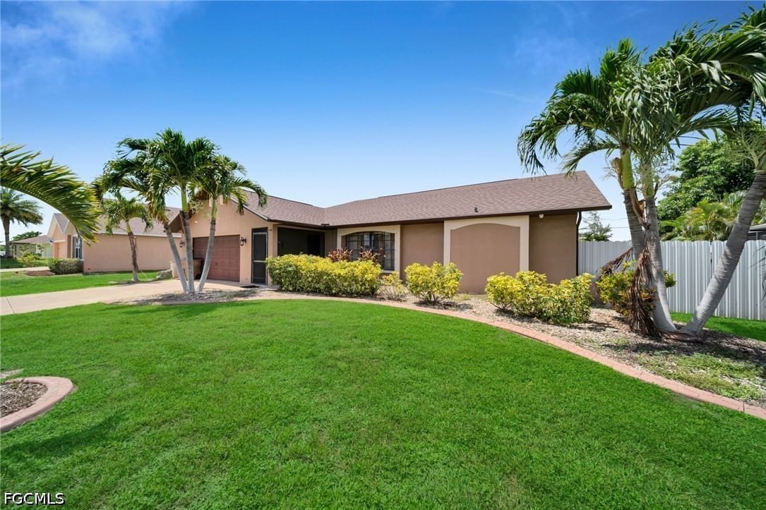 203 SE 16th Terrace, Cape Coral, FL 33990 photo 2