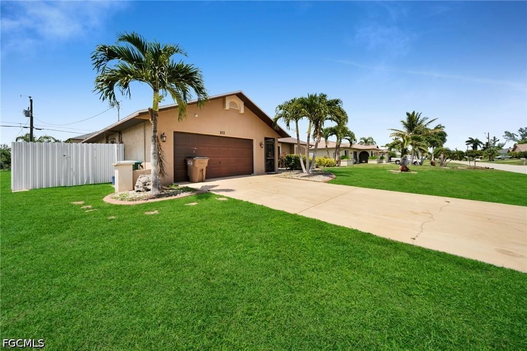 203 SE 16th Terrace, Cape Coral, FL 33990 photo 3