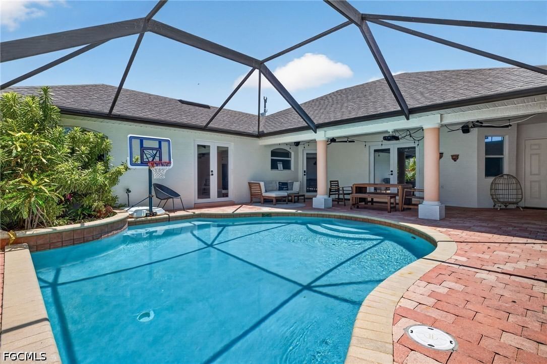 2309 SW 27th Street, Cape Coral, FL 33914 photo 2