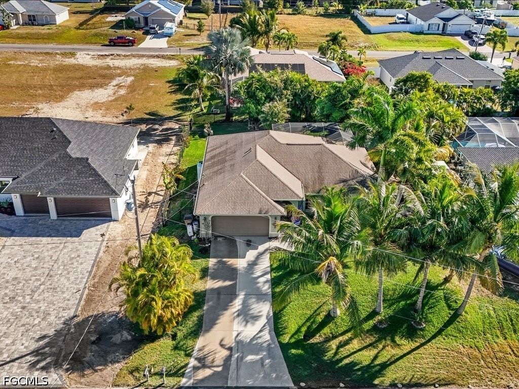 1209 NW 25th Place, Cape Coral, FL 33993 photo 5
