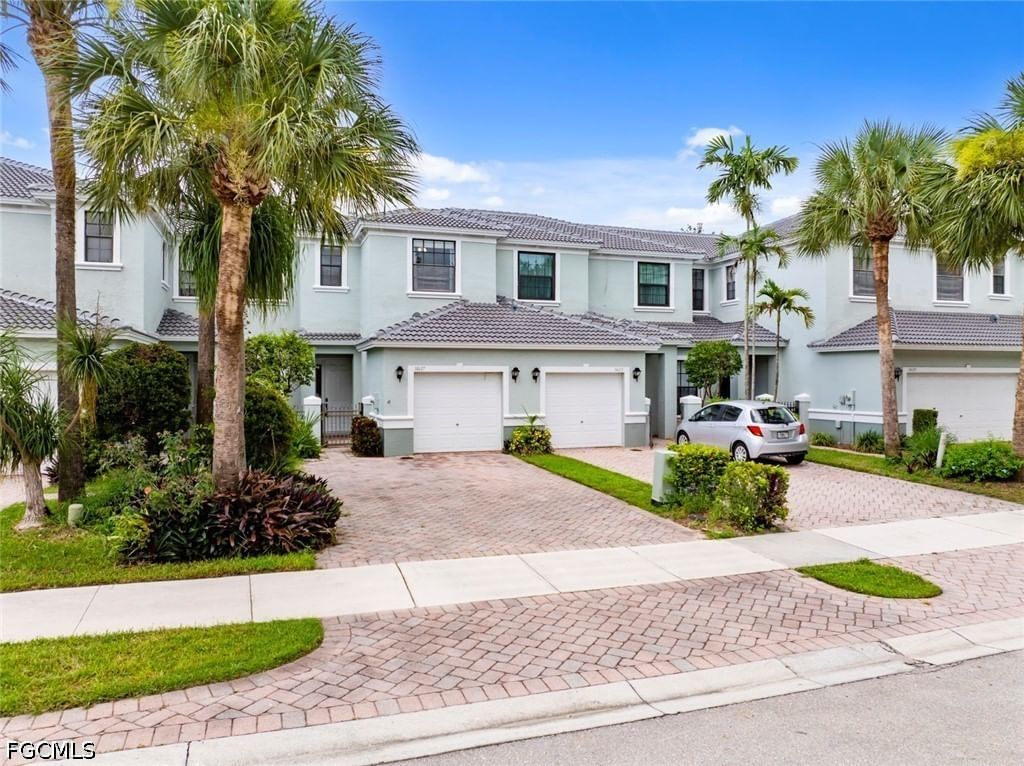 14617 Sutherland Avenue #80, Naples, FL 34119 photo 2