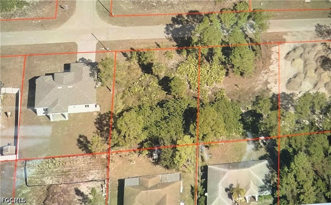2713 34th Street W, Lehigh Acres, FL 33971 photo 3