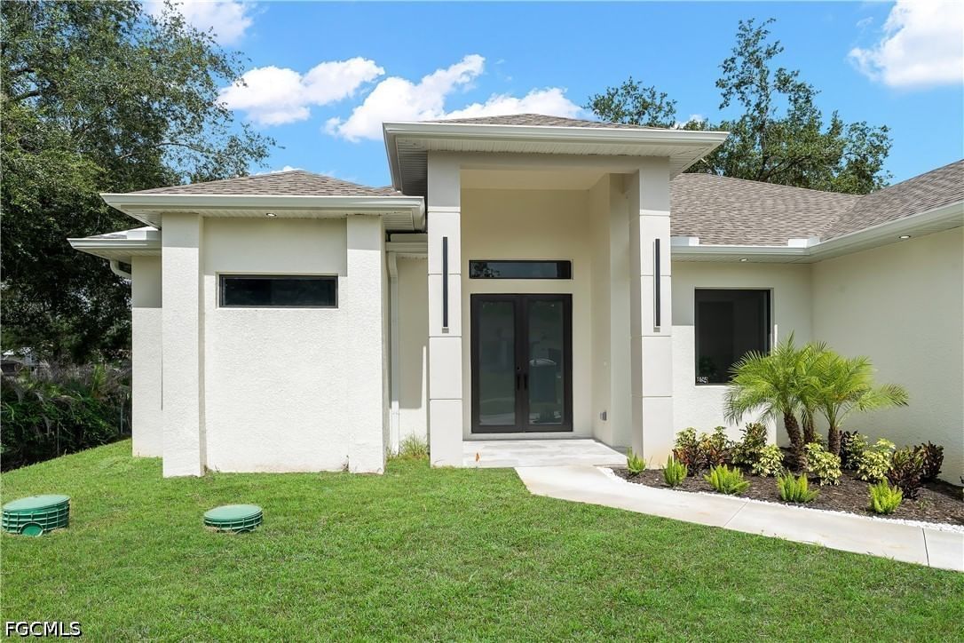 619 Sheldon Avenue, Lehigh Acres, FL 33936 photo 4