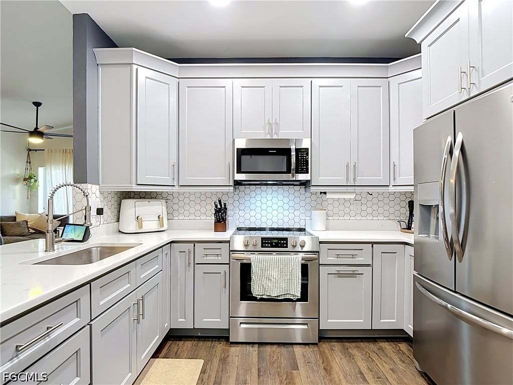 4241 Bellasol Circle #1923, Fort Myers, FL 33916 photo 2