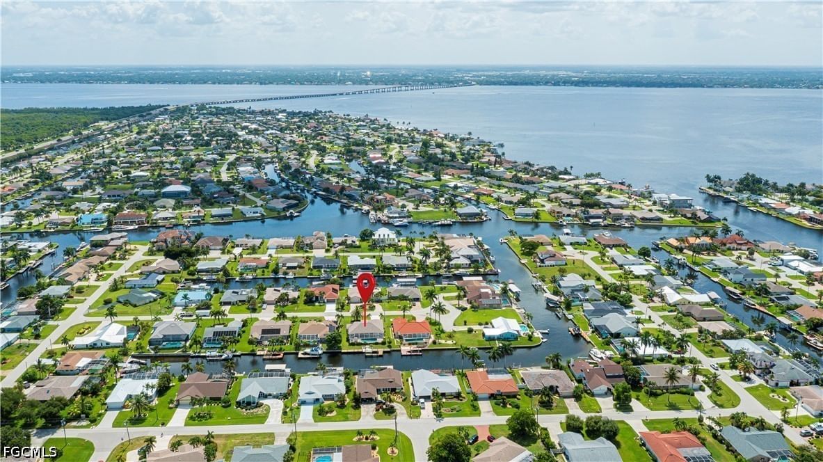 2606 SE 21st Avenue, Cape Coral, FL 33904 photo 5
