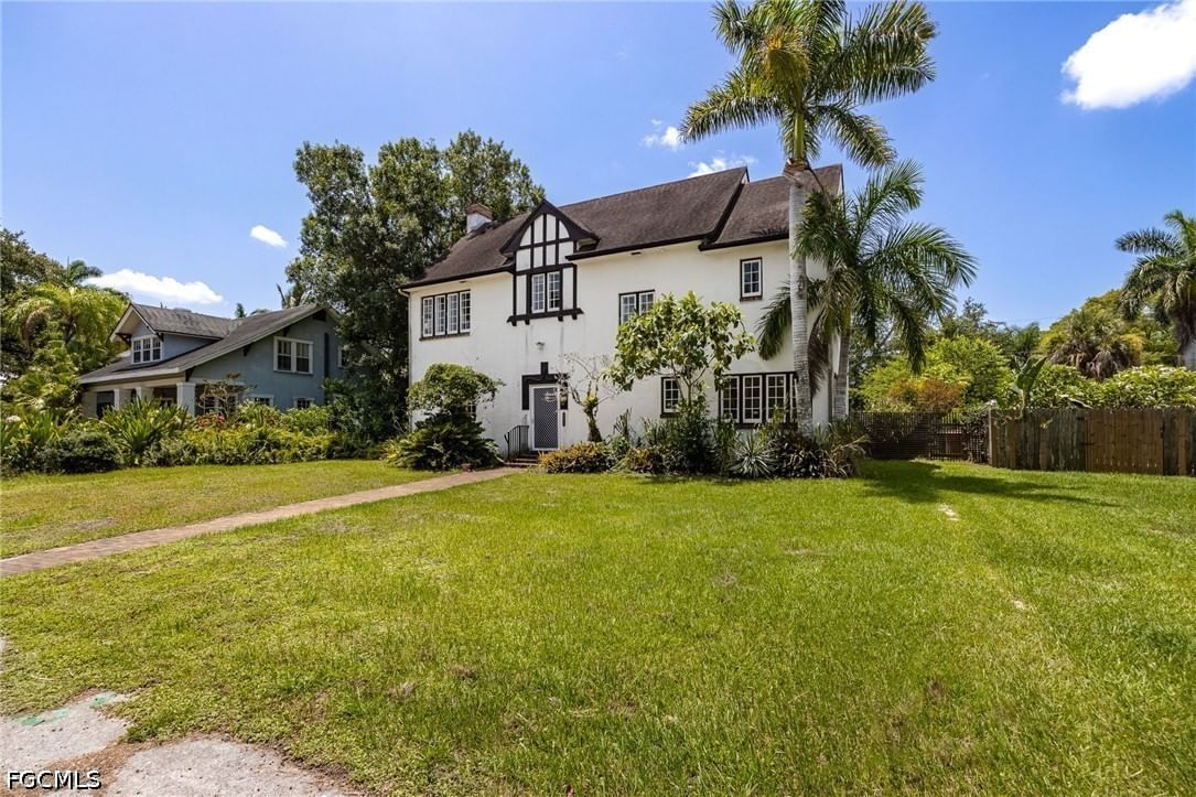 2644 Providence Street, Fort Myers, FL 33916 photo 2