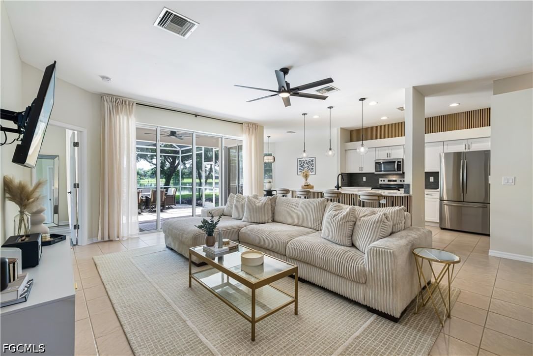 9512 Blue Stone Circle, Fort Myers, FL 33913 photo 3