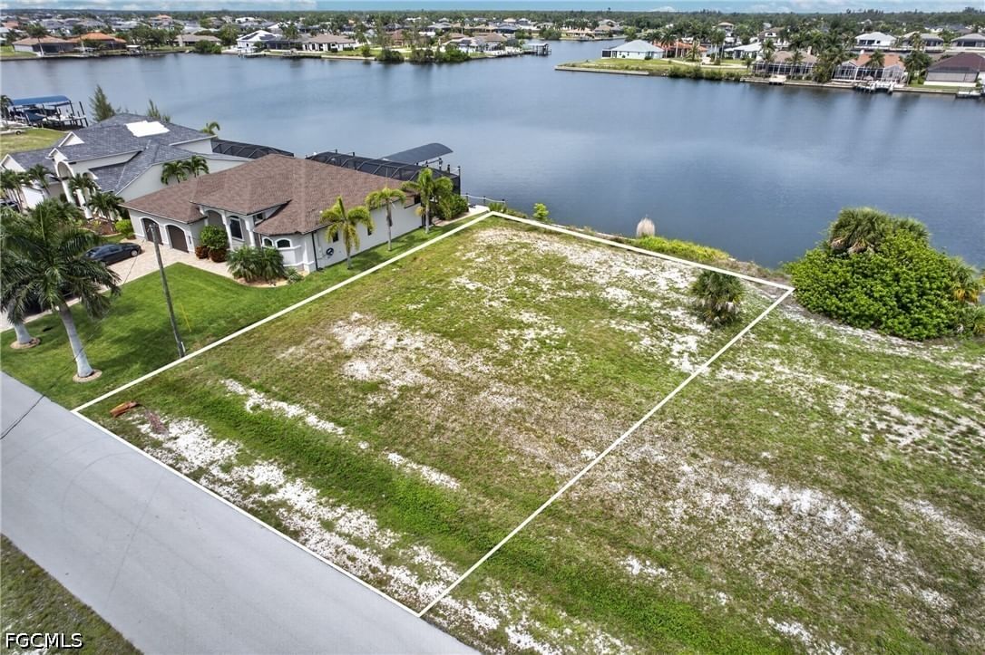 2817 NW 45th Avenue, Cape Coral, FL 33993 photo 2