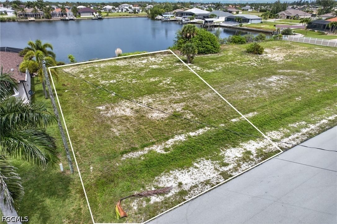 2817 NW 45th Avenue, Cape Coral, FL 33993 photo 3