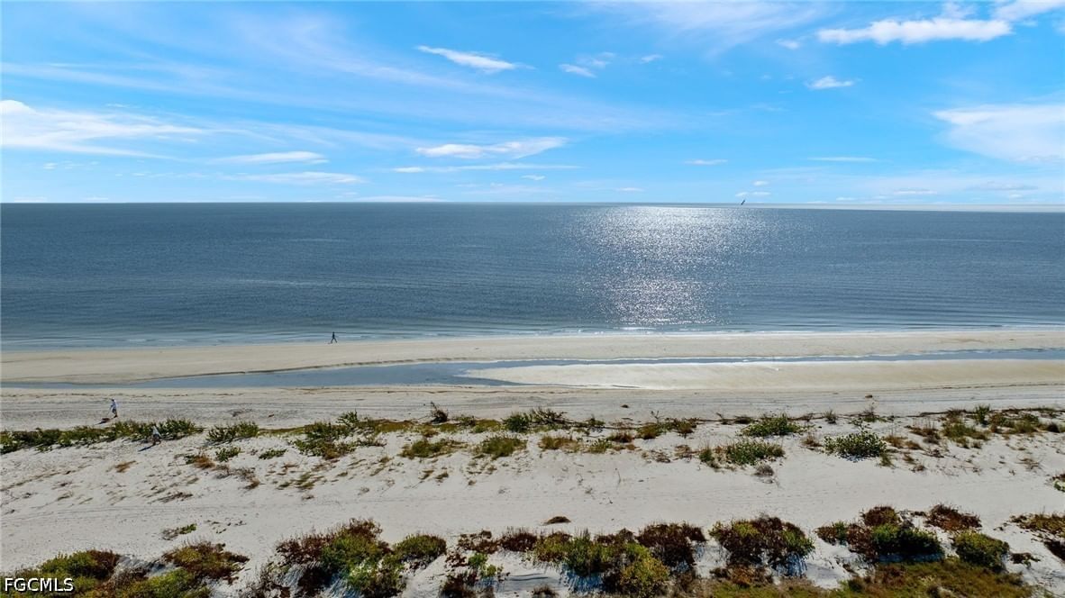 466 E Gulf Drive, Sanibel, FL 33957 photo 3