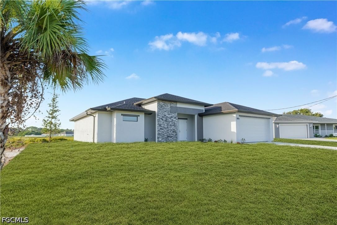 1055 Pluto Court, Labelle, FL 33935 photo 3