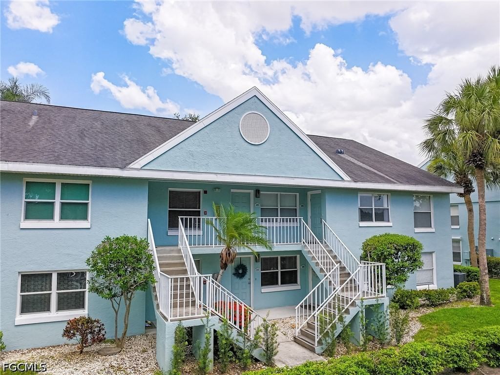 109 Wading Bird Circle #206, Naples, FL 34110 photo 3