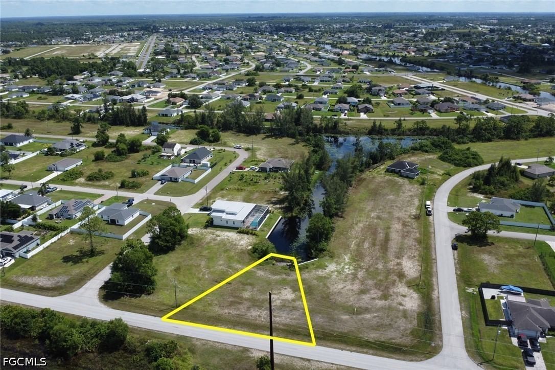3819 Andalusia Boulevard, Cape Coral, FL 33909 photo 2