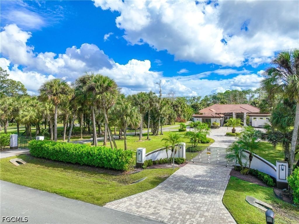 214 9th Street NW, Naples, FL 34120 photo 5