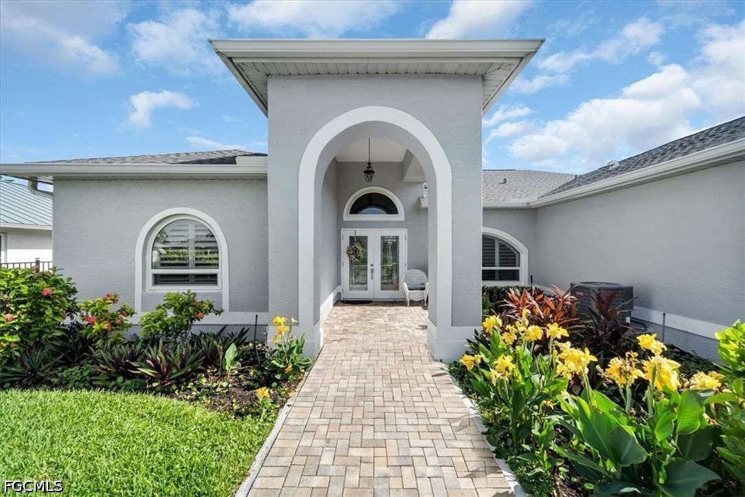 1157 SE 32nd Terrace, Cape Coral, FL 33904 photo 3