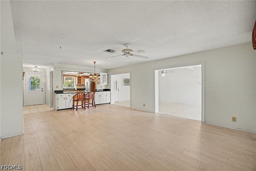 856 Pangola Drive, North Fort Myers, FL 33903 photo 4