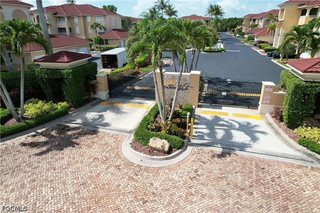 1524 SW 50th Street #204, Cape Coral, FL 33914 photo 2