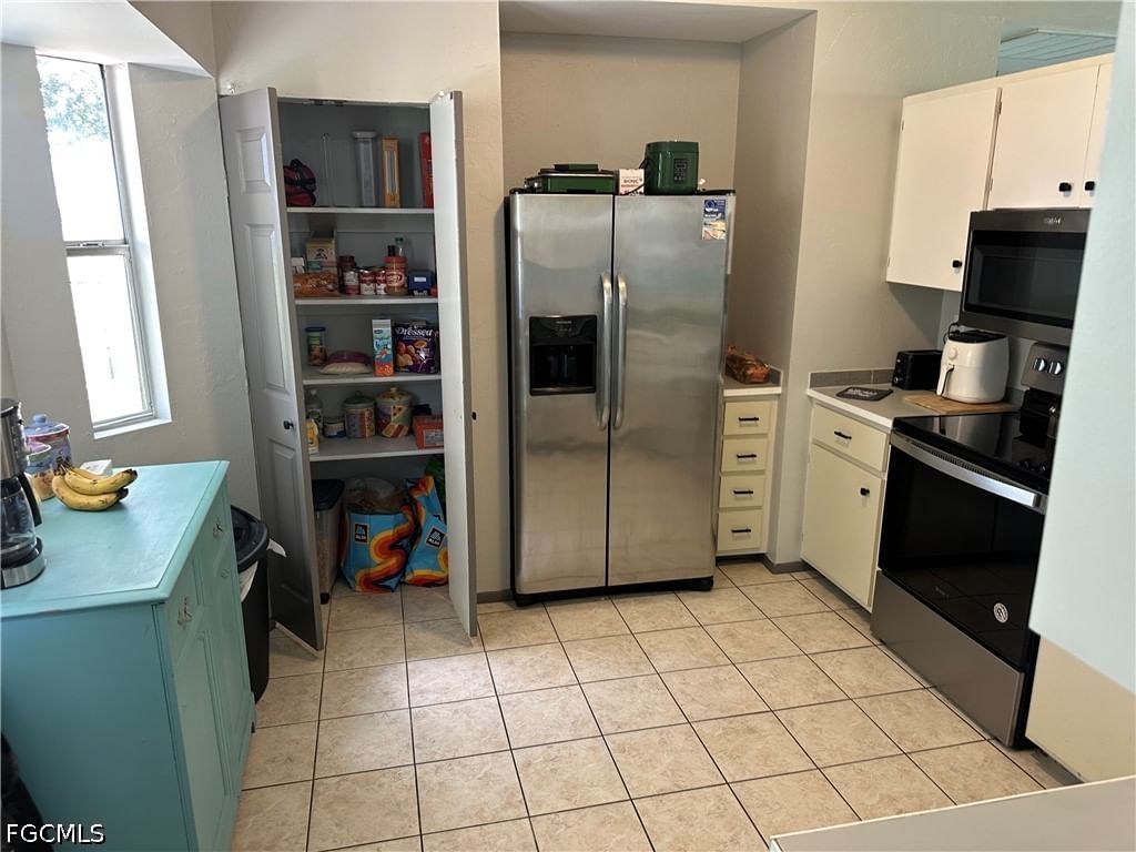 2124 NE 7th Place, Cape Coral, FL 33909 photo 5