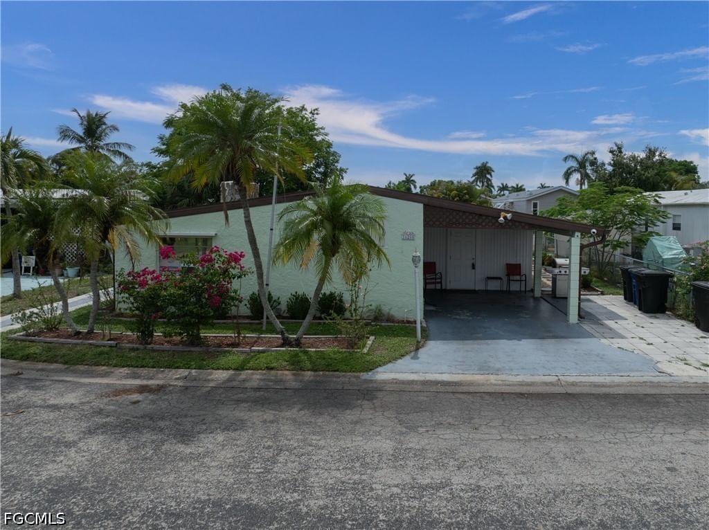 16200 Cathy Court, Fort Myers, FL 33908 photo 3