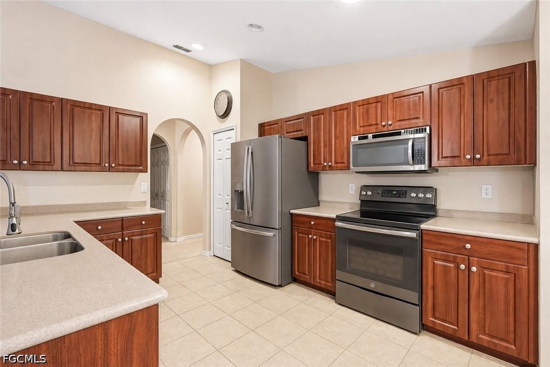 2541 NW 21st Avenue, Cape Coral, FL 33993 photo 4
