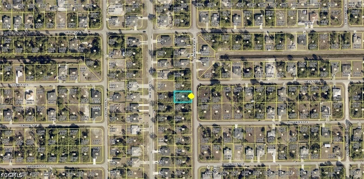 428 Limerick Avenue S, Lehigh Acres, FL 33974 photo 2