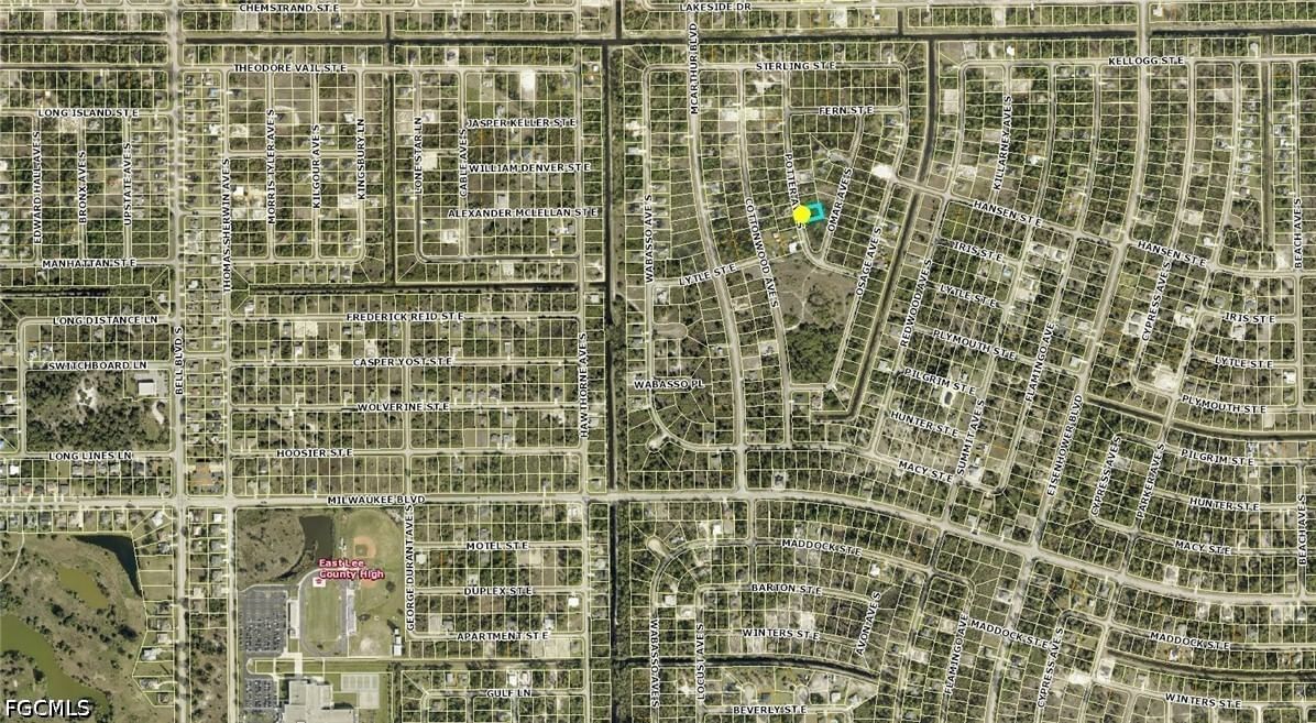 527 Potter Avenue S, Lehigh Acres, FL 33974 photo 3