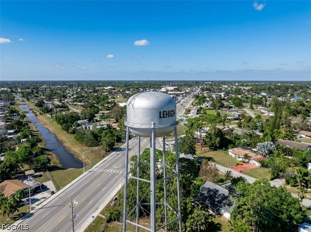 1413 Abbott Avenue, Lehigh Acres, FL 33972 photo 4