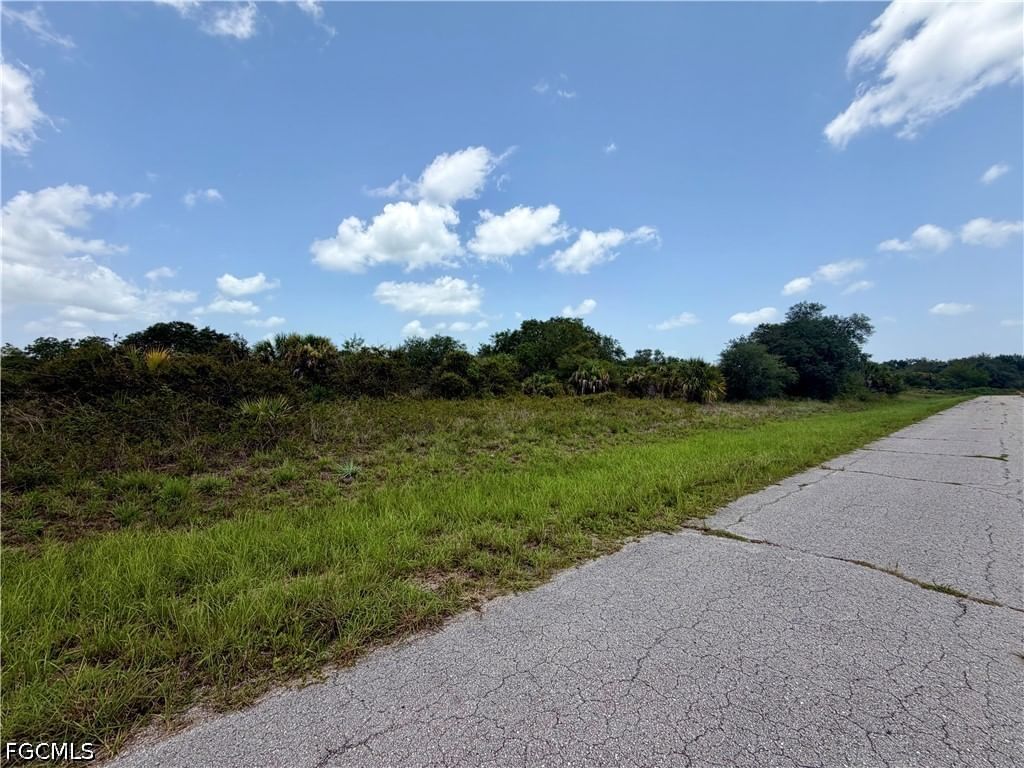 216 Moonlight Lane, Labelle, FL 33935 photo 4