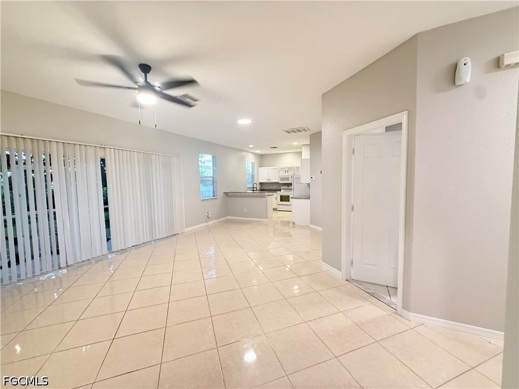 3813 19th Street SW, Lehigh Acres, FL 33976 photo 3