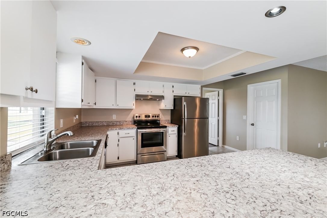 3411 SW 6th Place, Cape Coral, FL 33914 photo 4