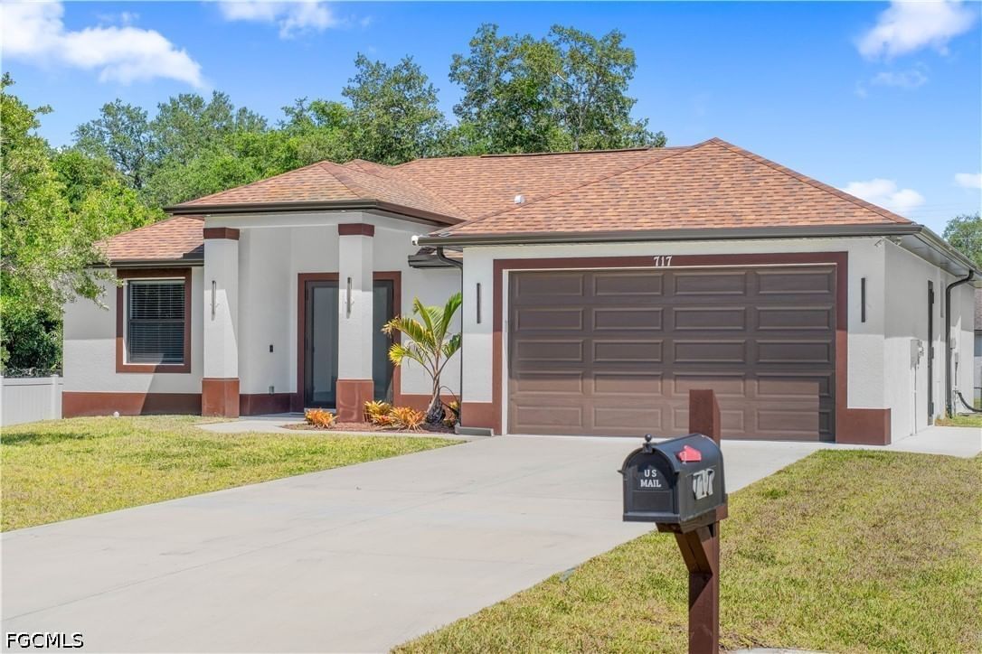 165 Patio Street, Lehigh Acres, FL 33974 photo 2